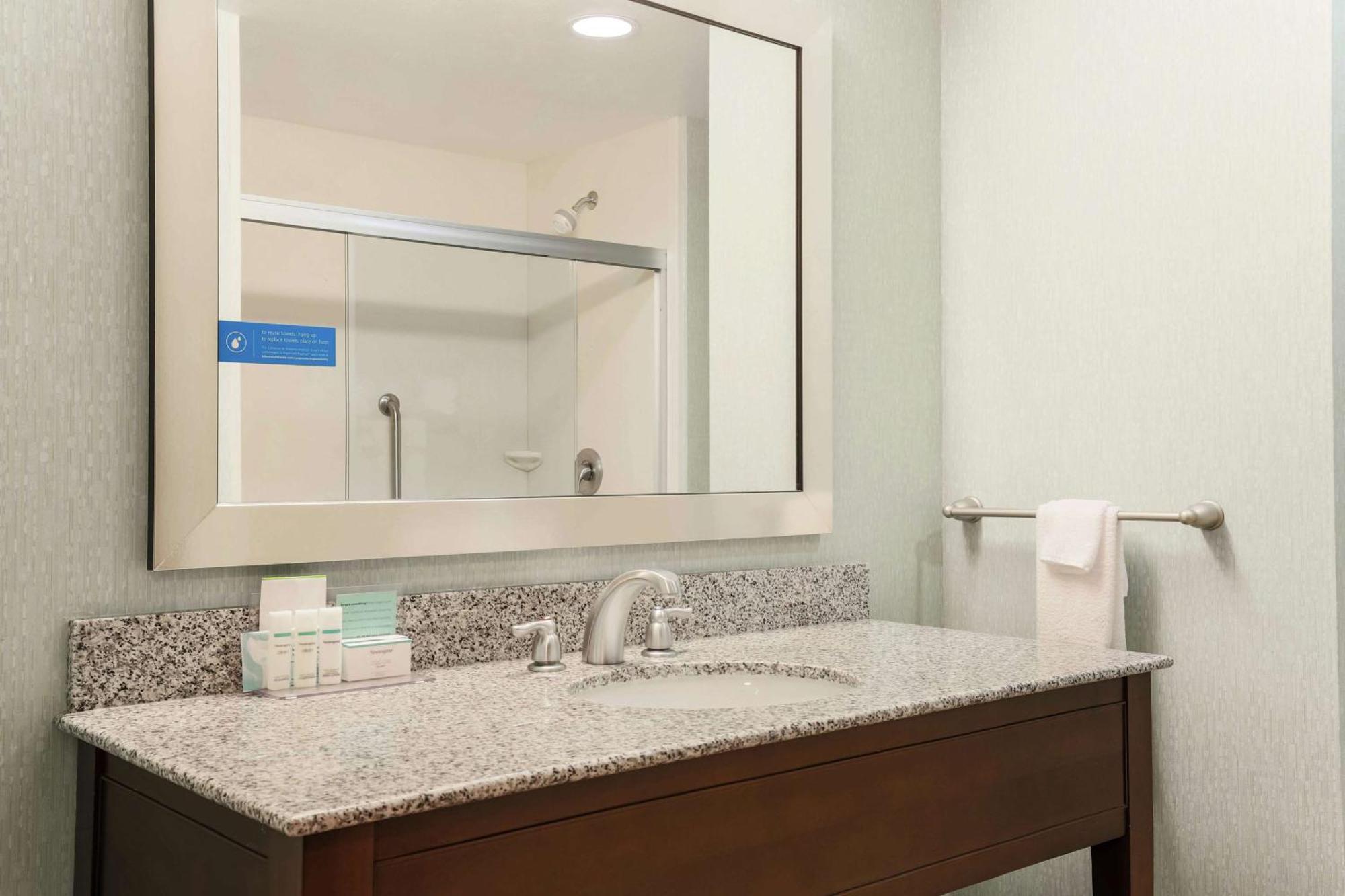 Hampton Inn & Suites Wheeling - The Highlands Triadelphia Kültér fotó