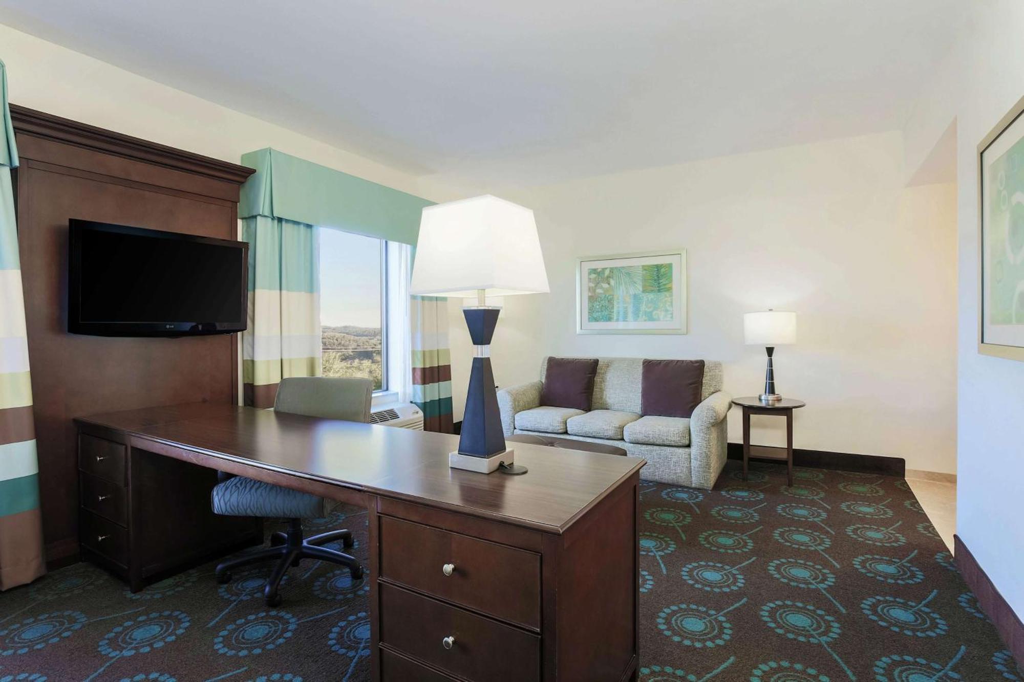 Hampton Inn & Suites Wheeling - The Highlands Triadelphia Kültér fotó